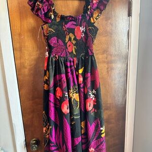Elegant Floral Midi Dress with Ruffled Sleeves